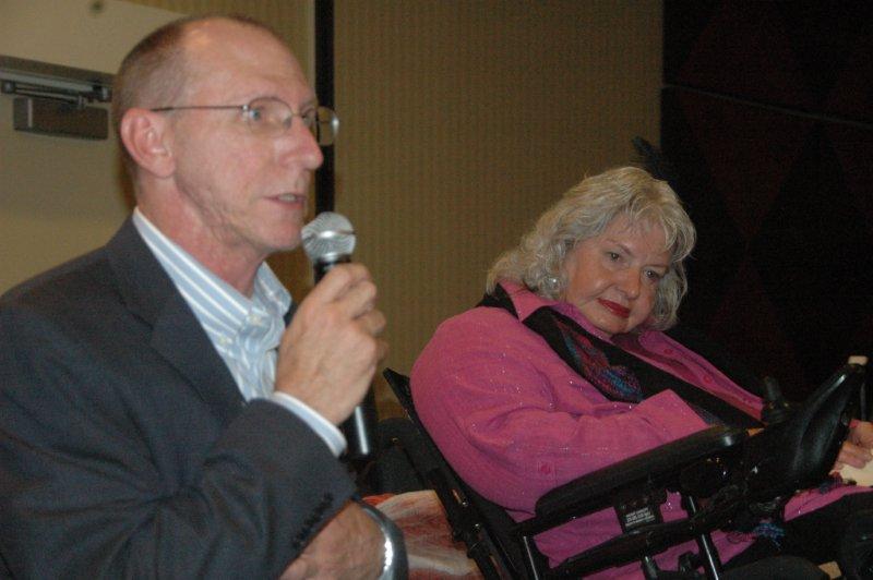 Billy announces Linda Gonzales Award winner